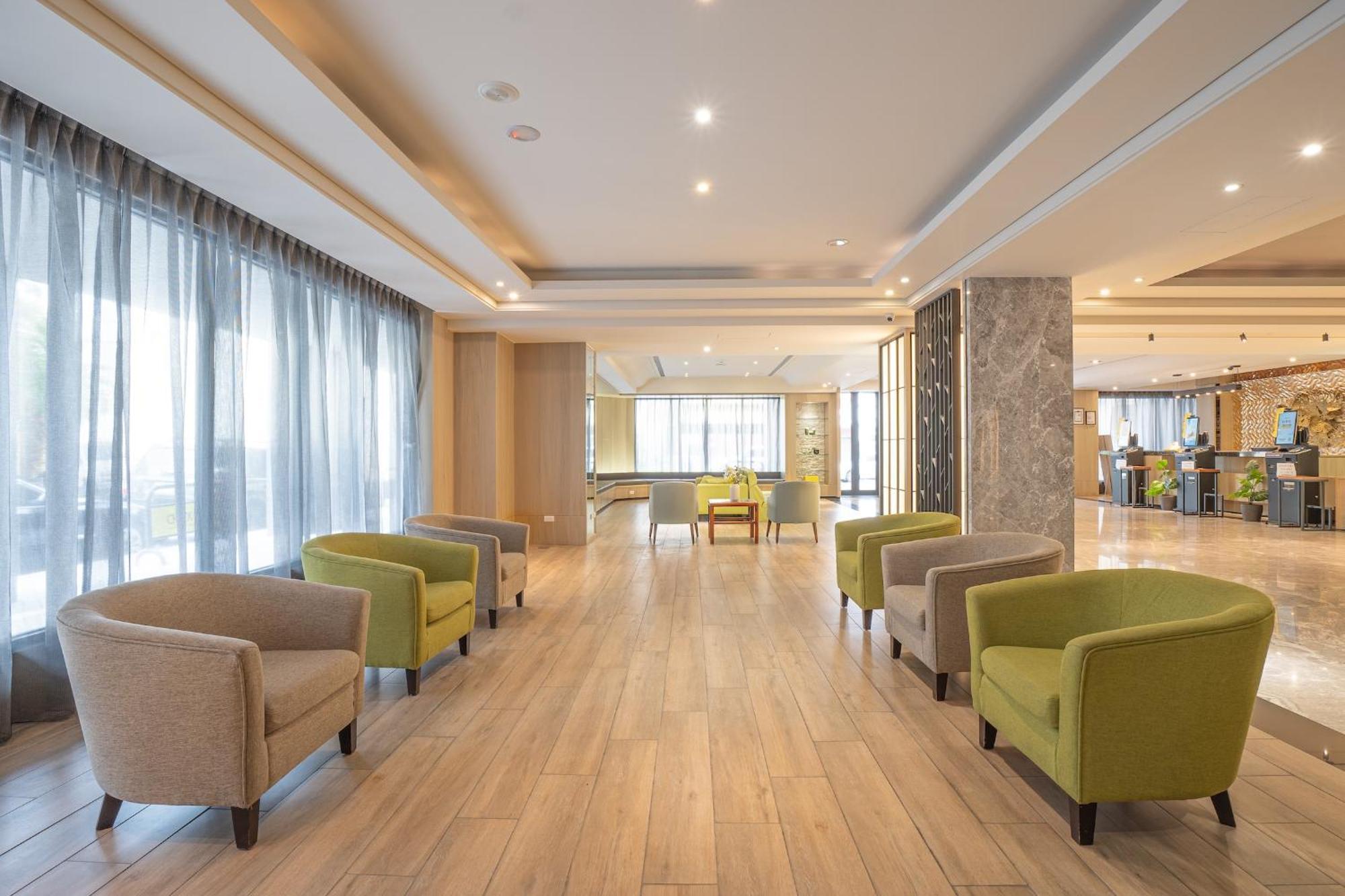 Check Inn Taichung Wenxin Zhongqing Ngoại thất bức ảnh
