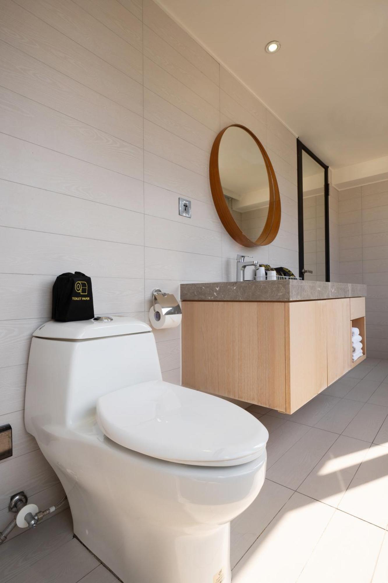 Check Inn Taichung Wenxin Zhongqing Ngoại thất bức ảnh